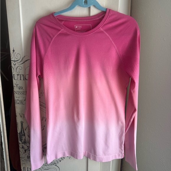 Very Gently Preowned F’ing Pink Ombré Salta Seamless Underscrub W/Tiny defect - Picture 6 of 11